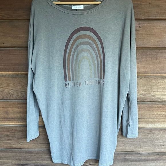 Better Together Rainbow Graphic top - Picture 4 of 4